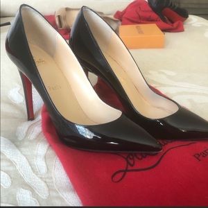 Christian Louboutin Kate pumps, black patent